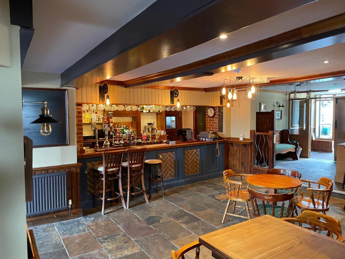 The Swan Inn East Ilsley Екстериор снимка